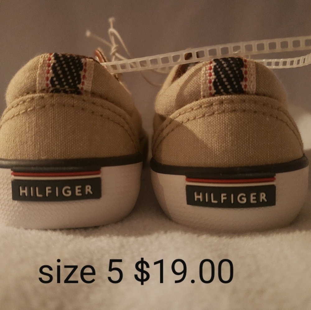 Kids shoes sizes 5